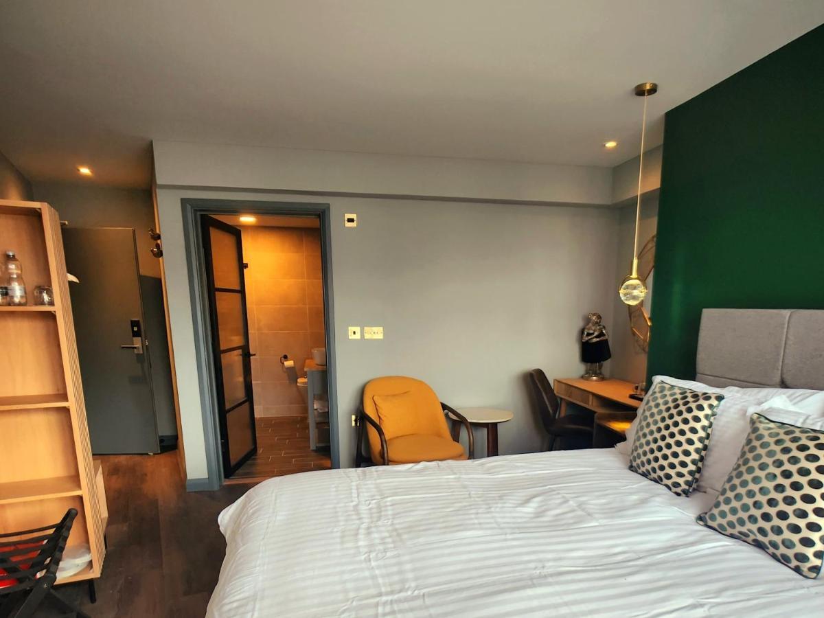 Pinnacle Suites Hotel Cowes  Buitenkant foto