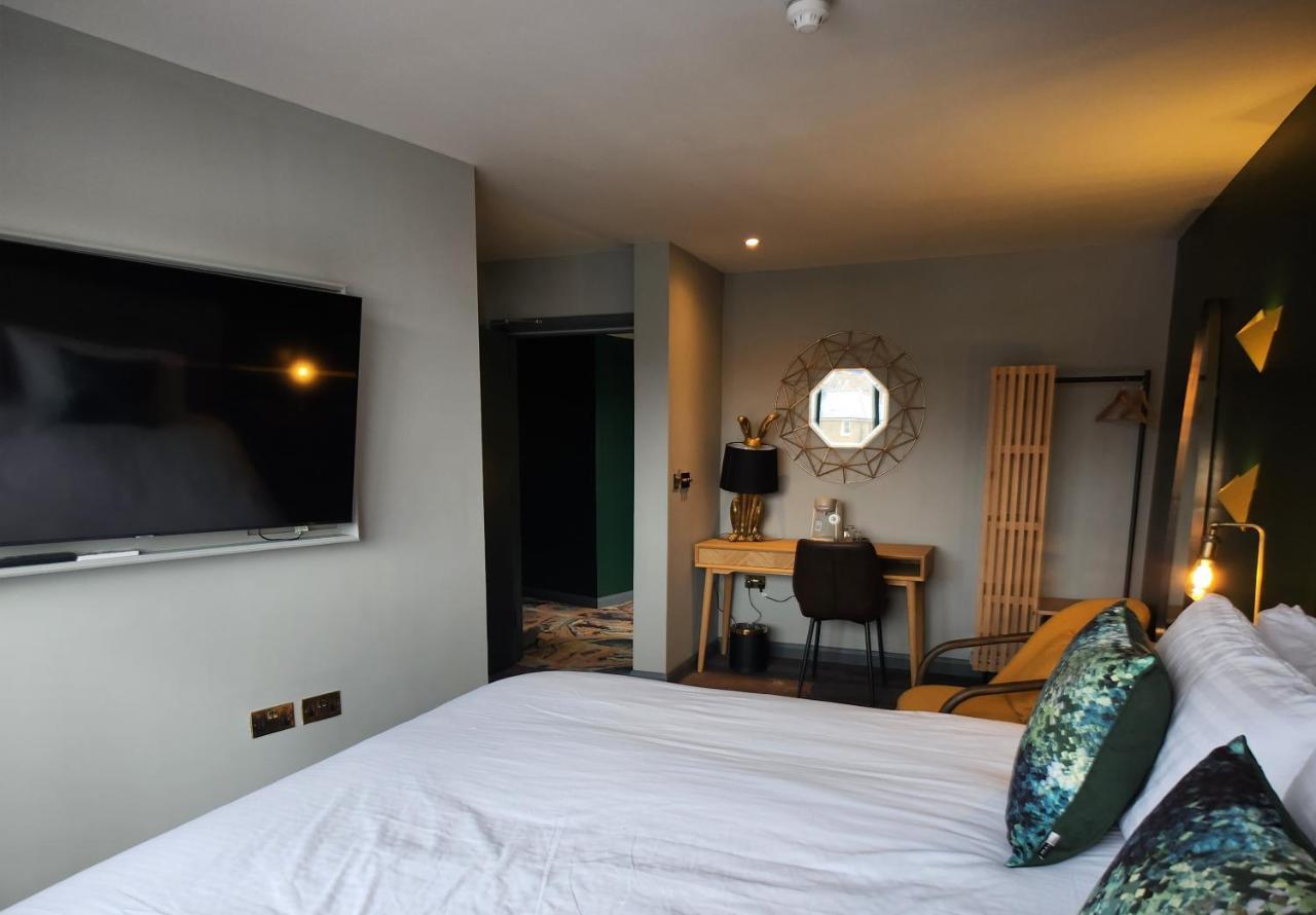 Pinnacle Suites Hotel Cowes  Buitenkant foto