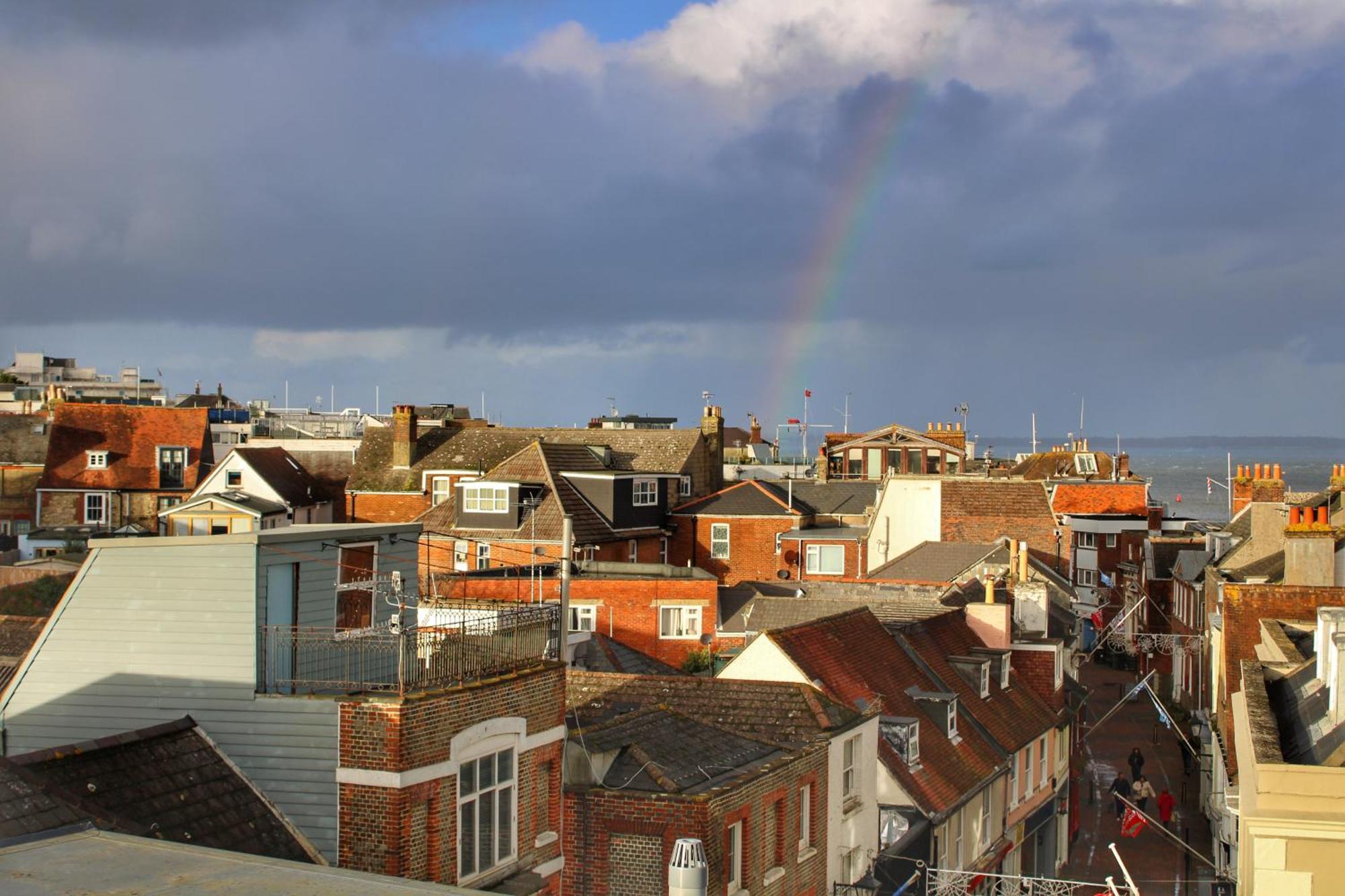 Pinnacle Suites Hotel Cowes  Buitenkant foto