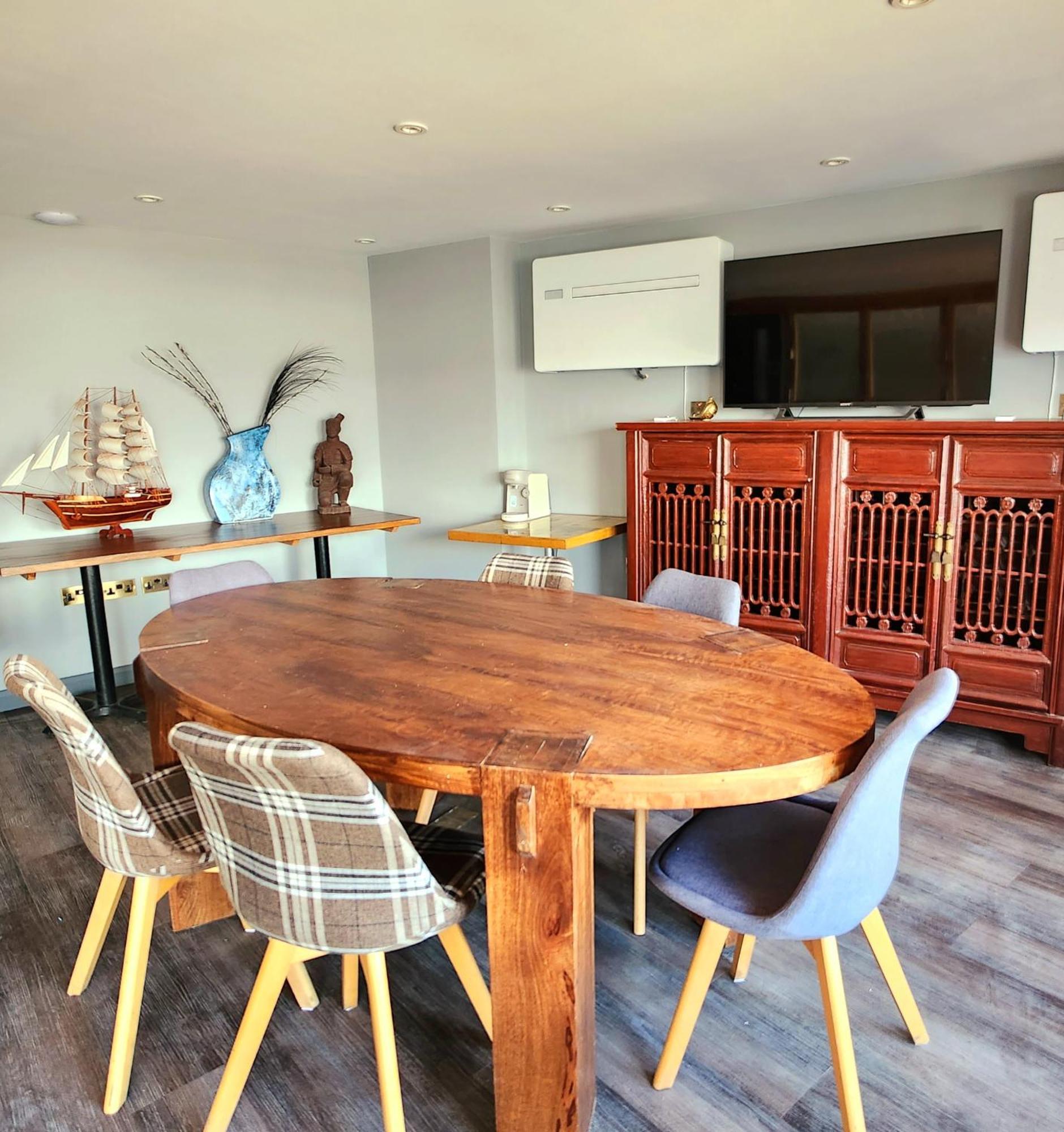 Pinnacle Suites Hotel Cowes  Buitenkant foto