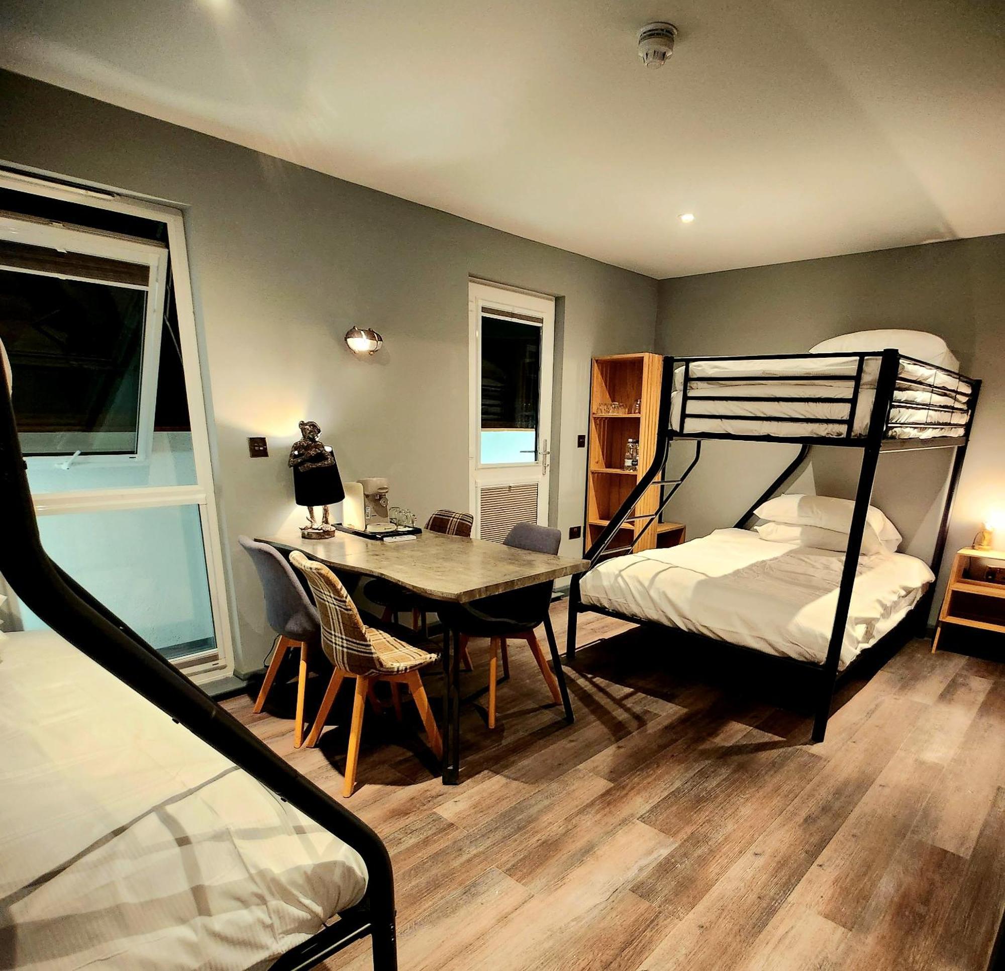 Pinnacle Suites Hotel Cowes  Buitenkant foto